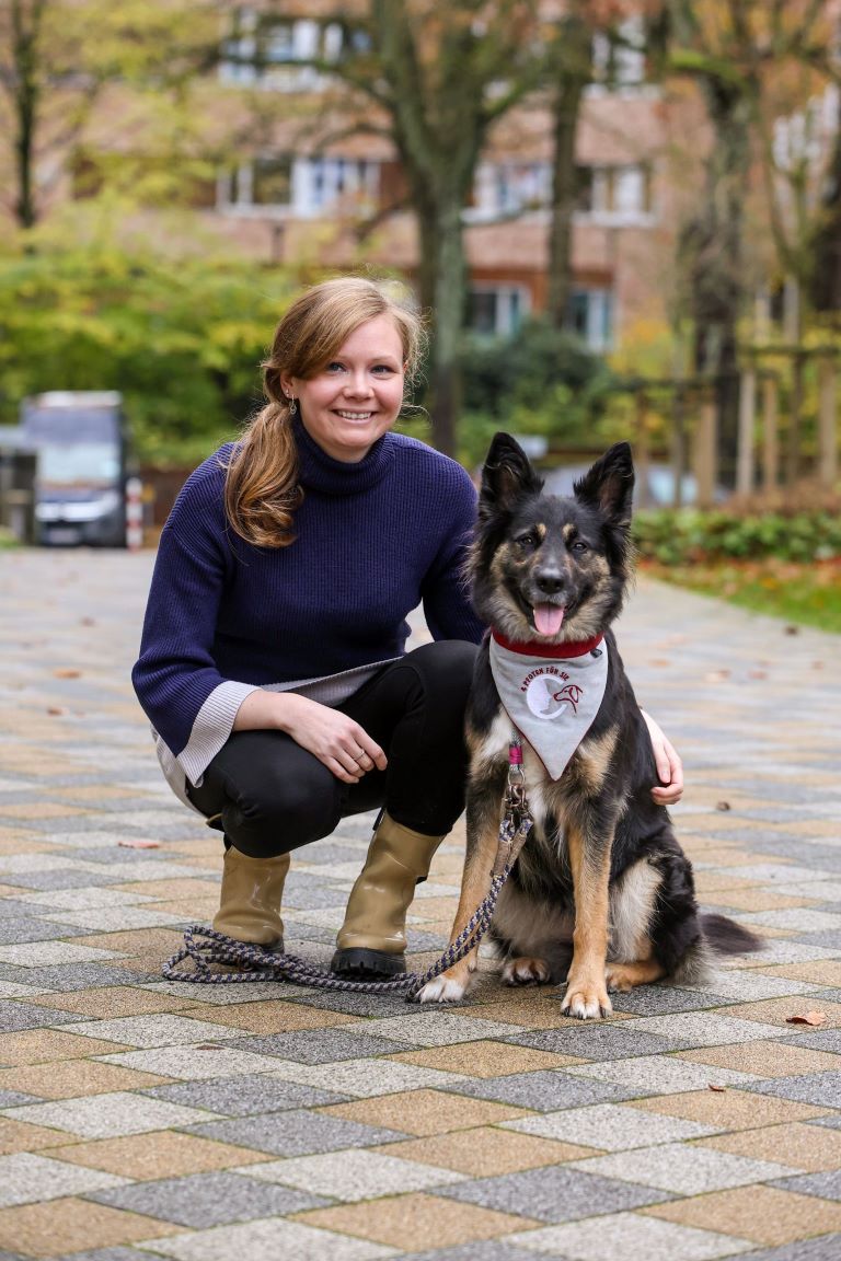 Verena mit Mokka